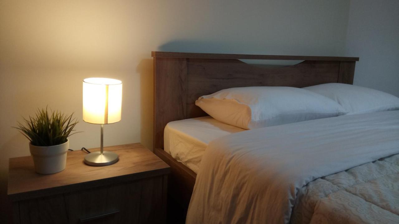Overnight Athens Airport And Raphina Port Apartment Artemida  Ngoại thất bức ảnh