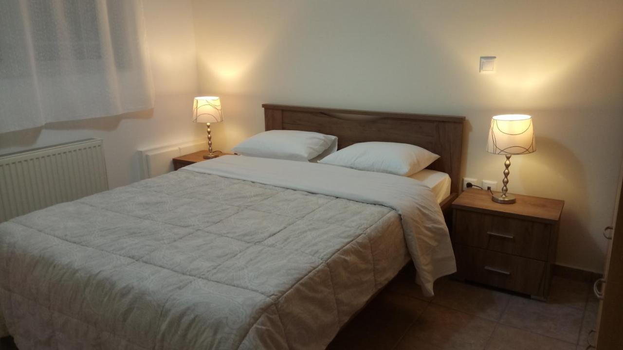 Overnight Athens Airport And Raphina Port Apartment Artemida  Ngoại thất bức ảnh